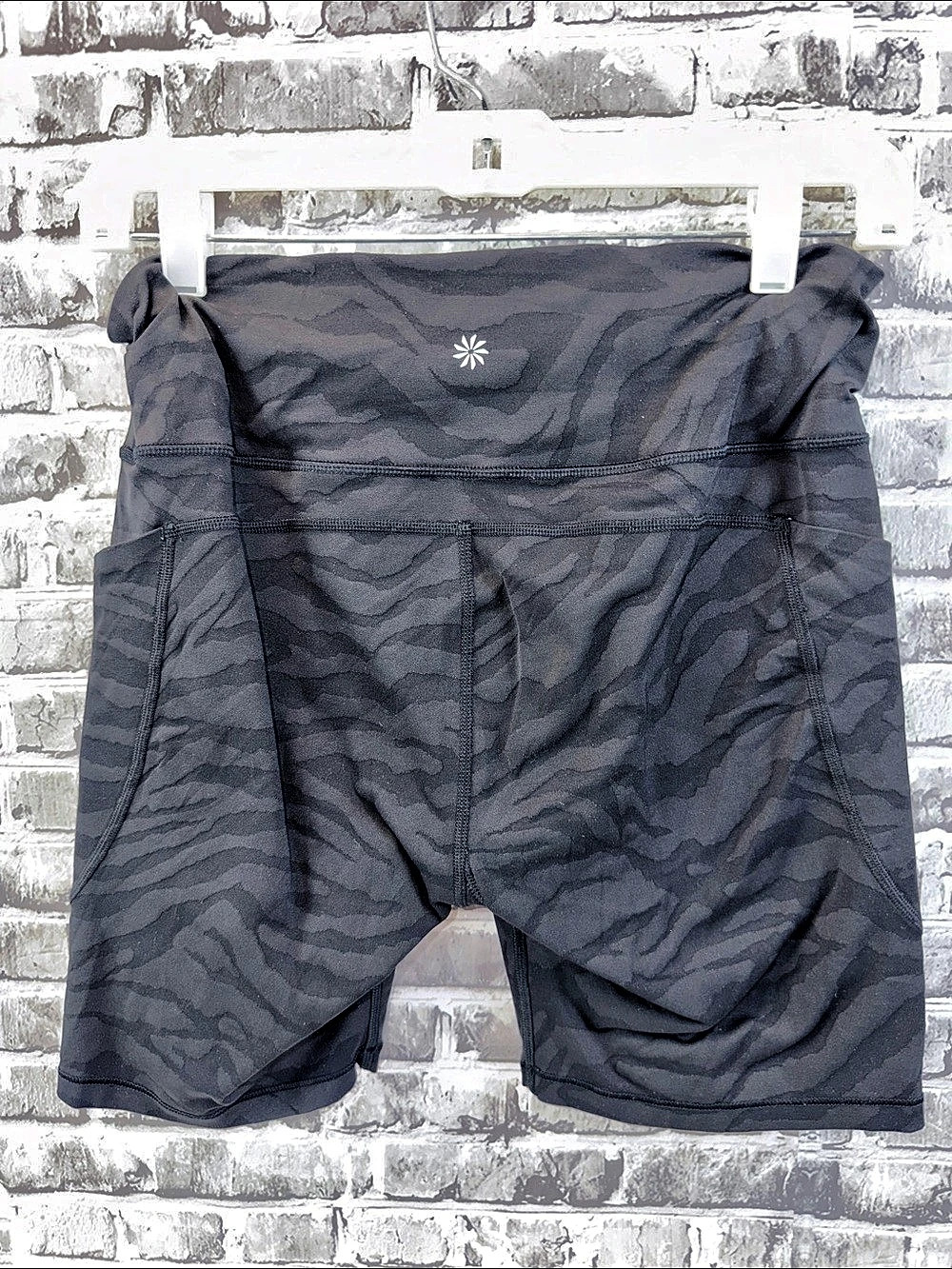 Athleta Salutation Stash High Rise Short Black Animal Print Shorts